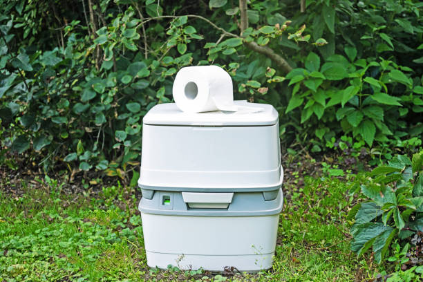 Best Porta potty delivery and setup  in Shorewood Forest, IN