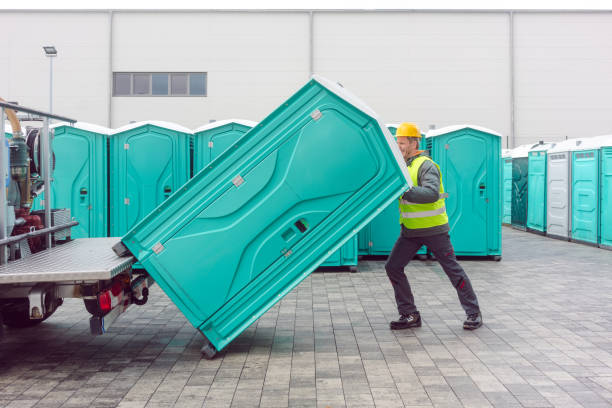 Portable Toilet Options We Offer in Shorewood Forest, IN